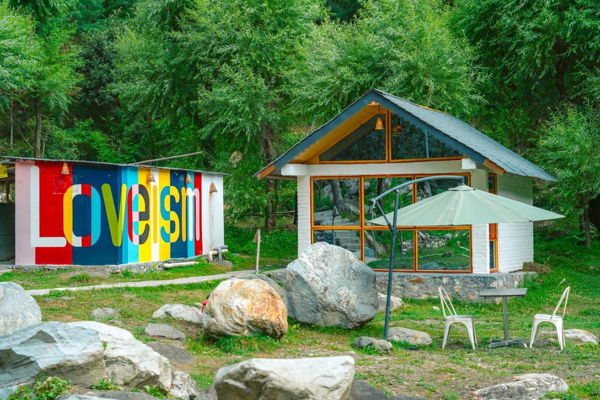 Whoopers Boutique Resort Jibhi מראה חיצוני תמונה