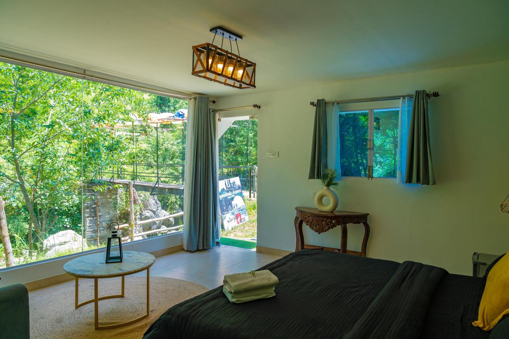 Whoopers Boutique Resort Jibhi מראה חיצוני תמונה