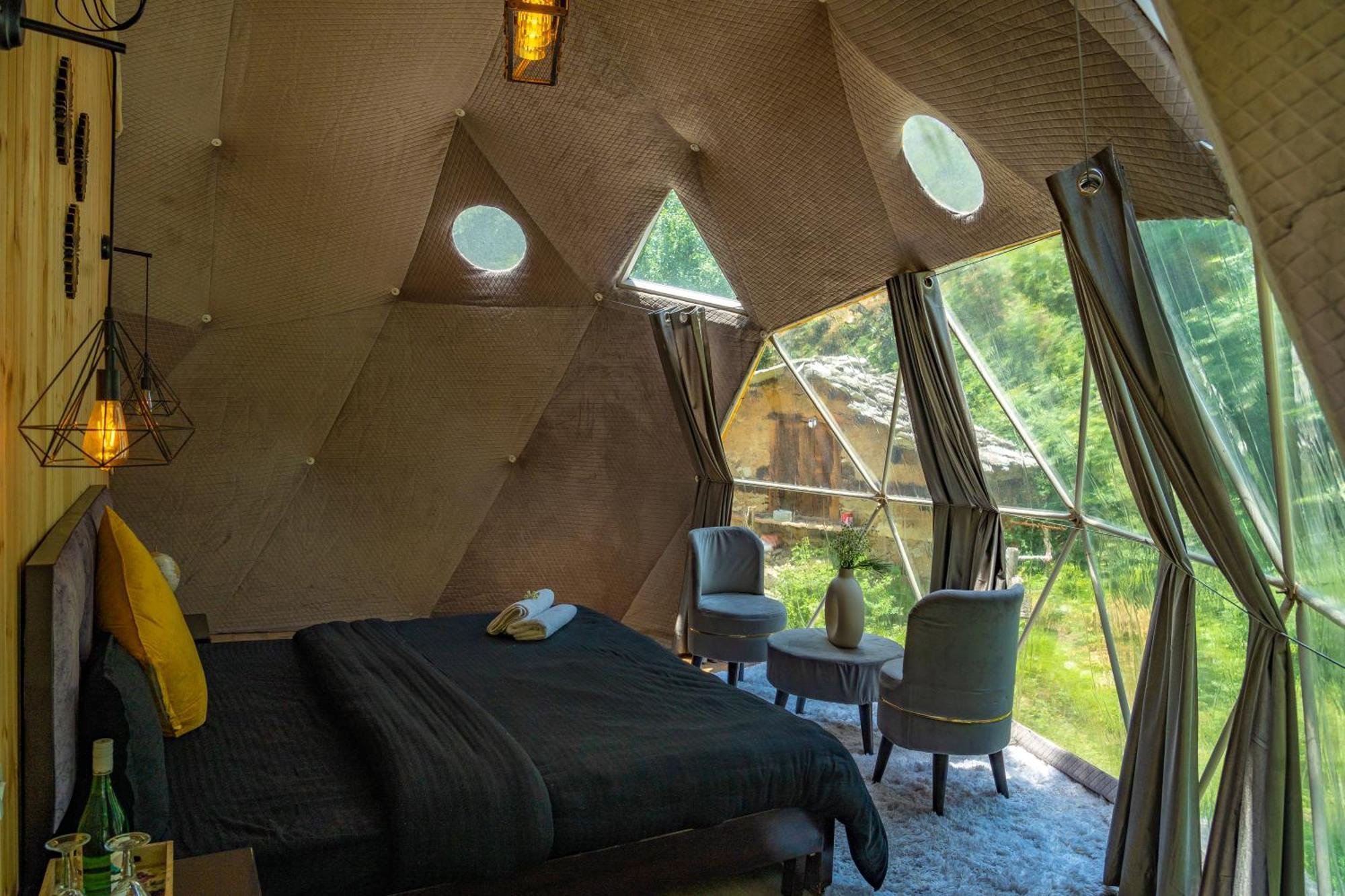 Whoopers Boutique Resort Jibhi מראה חיצוני תמונה