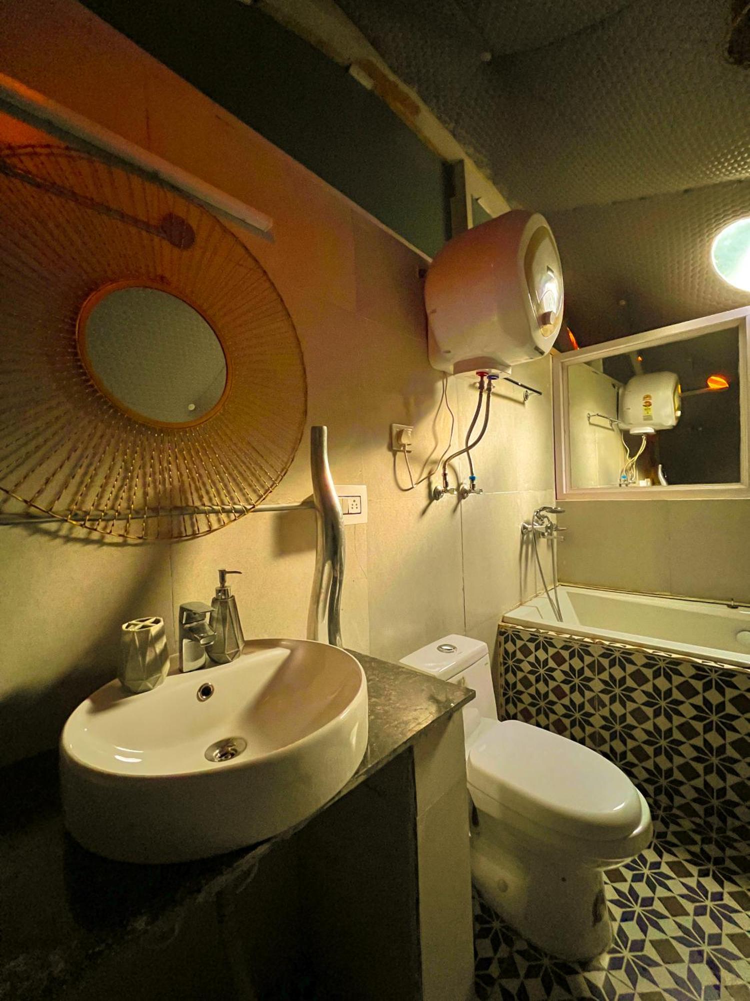 Whoopers Boutique Resort Jibhi מראה חיצוני תמונה