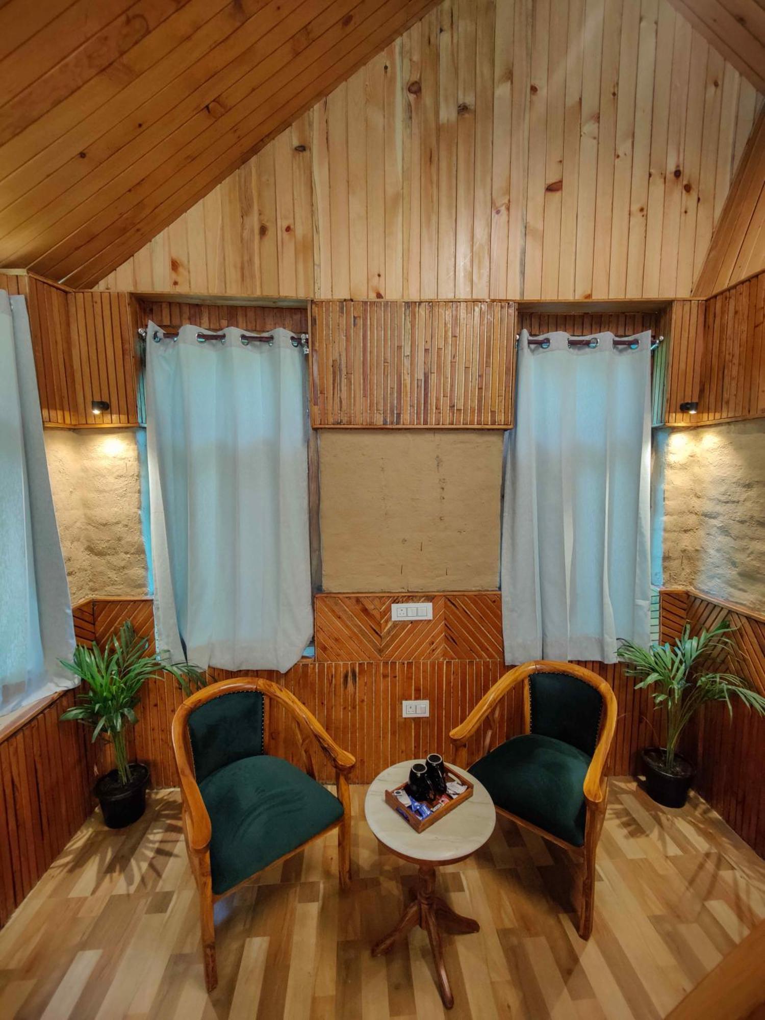 Whoopers Boutique Resort Jibhi מראה חיצוני תמונה