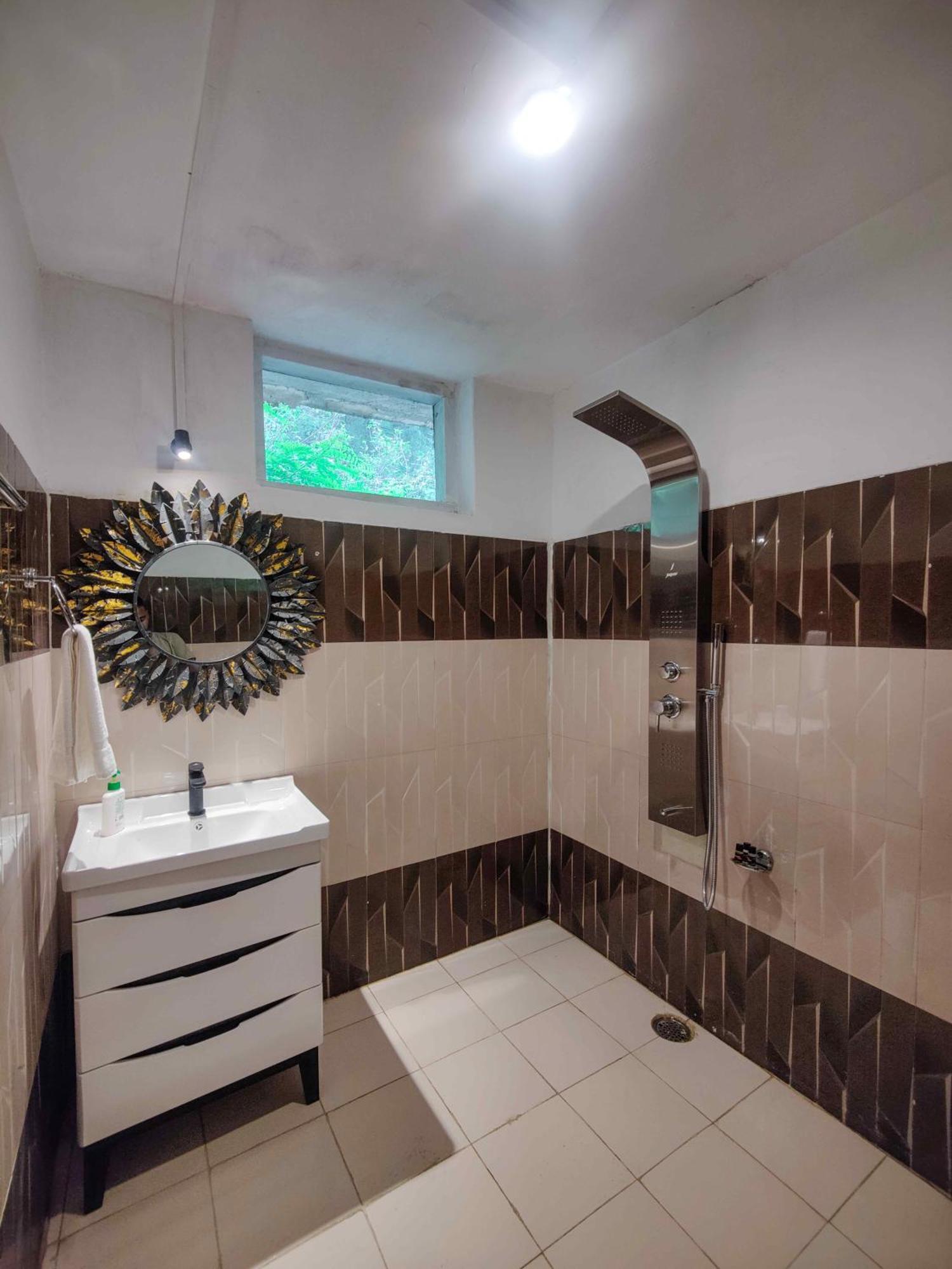 Whoopers Boutique Resort Jibhi מראה חיצוני תמונה